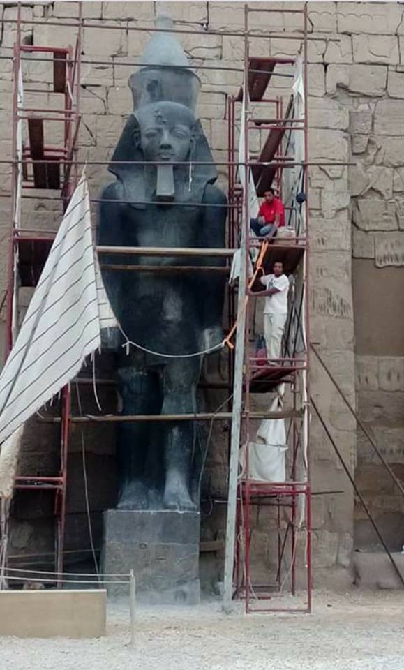 77860-11--تمثال-الملك-رمسيس-الثاني-في-مراحل-التنفيذ-بمعبد-الاقصر