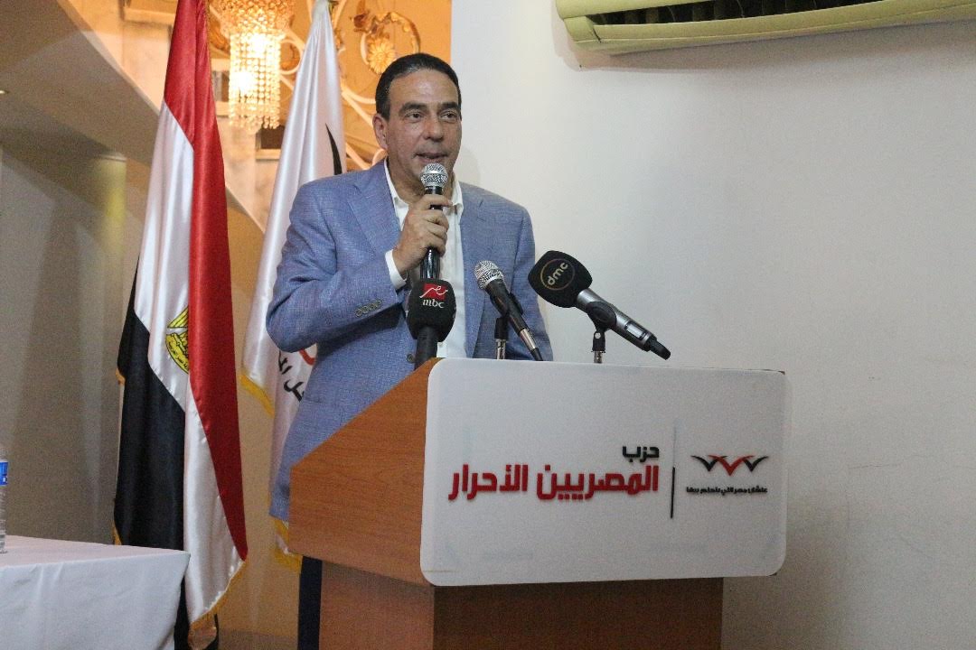 الدكتور أيمن ابو العلا نائب رئيس الهيئة البرلمانية