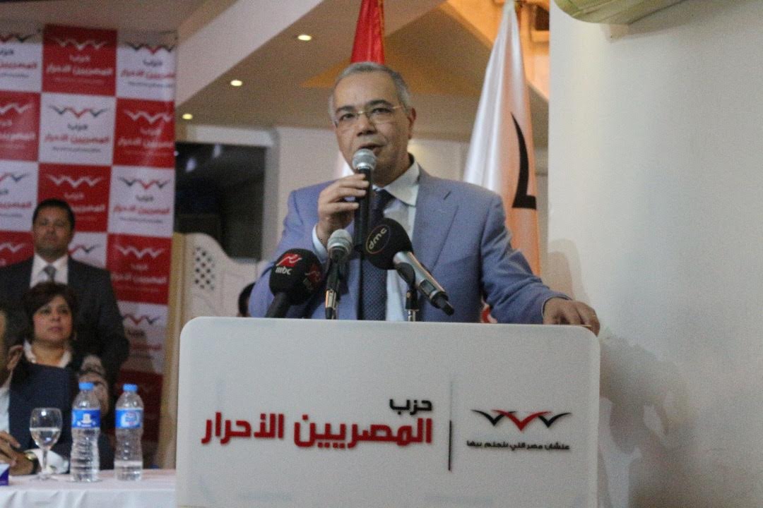 الدكتور عصام خليل رئيس حزب المصرين الاحرار