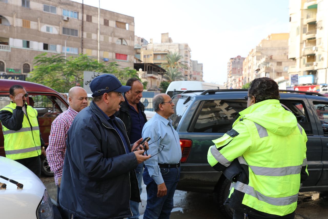 أعمال شفط مياه الأمطار بالإسكندرية (14)