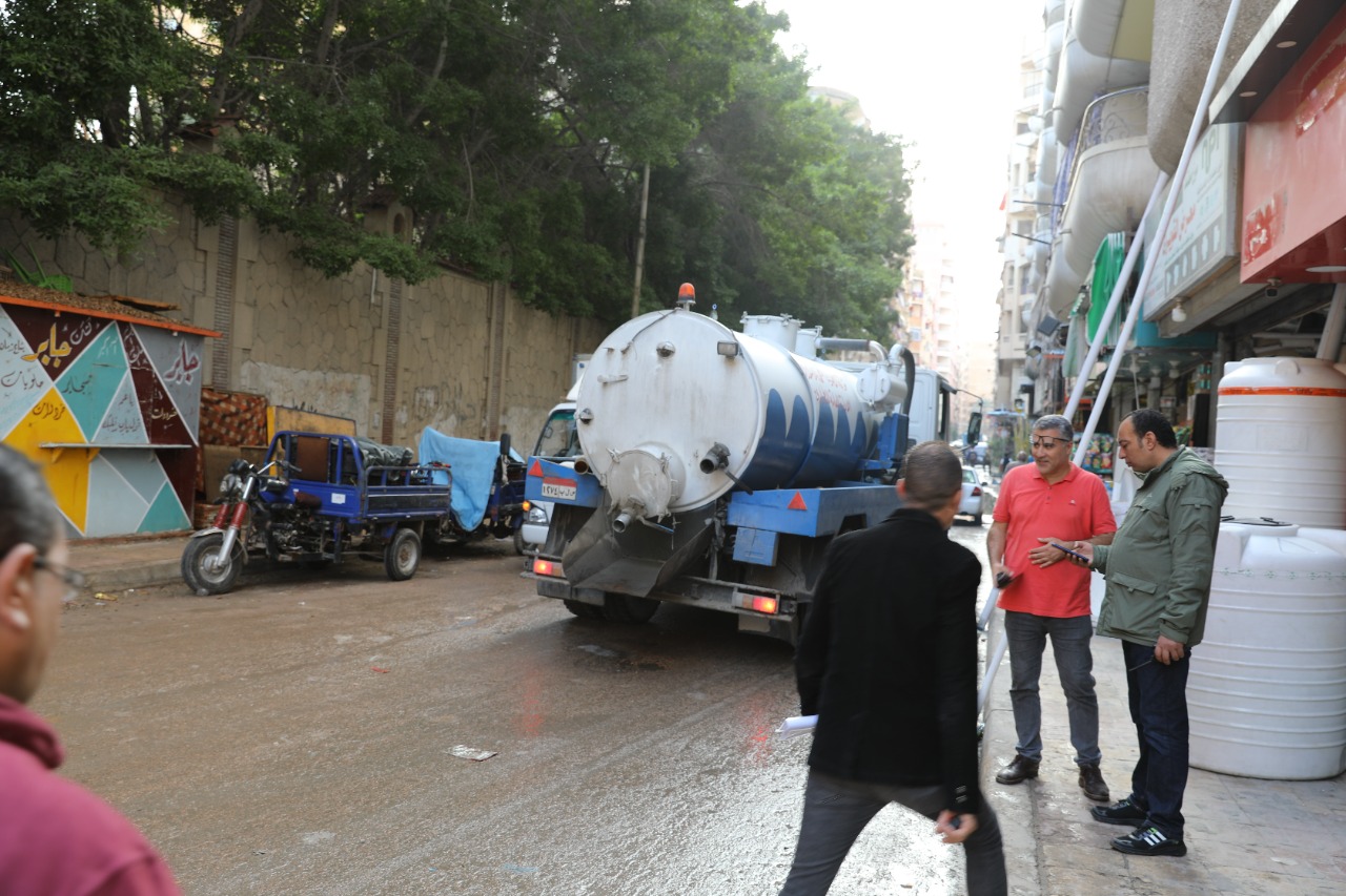 أعمال شفط مياه الأمطار بالإسكندرية (9)
