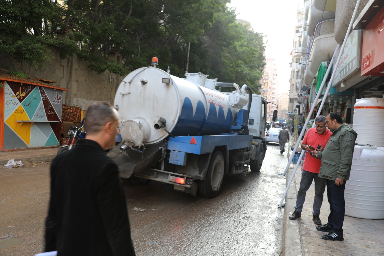 أعمال شفط مياه الأمطار بالإسكندرية (8)