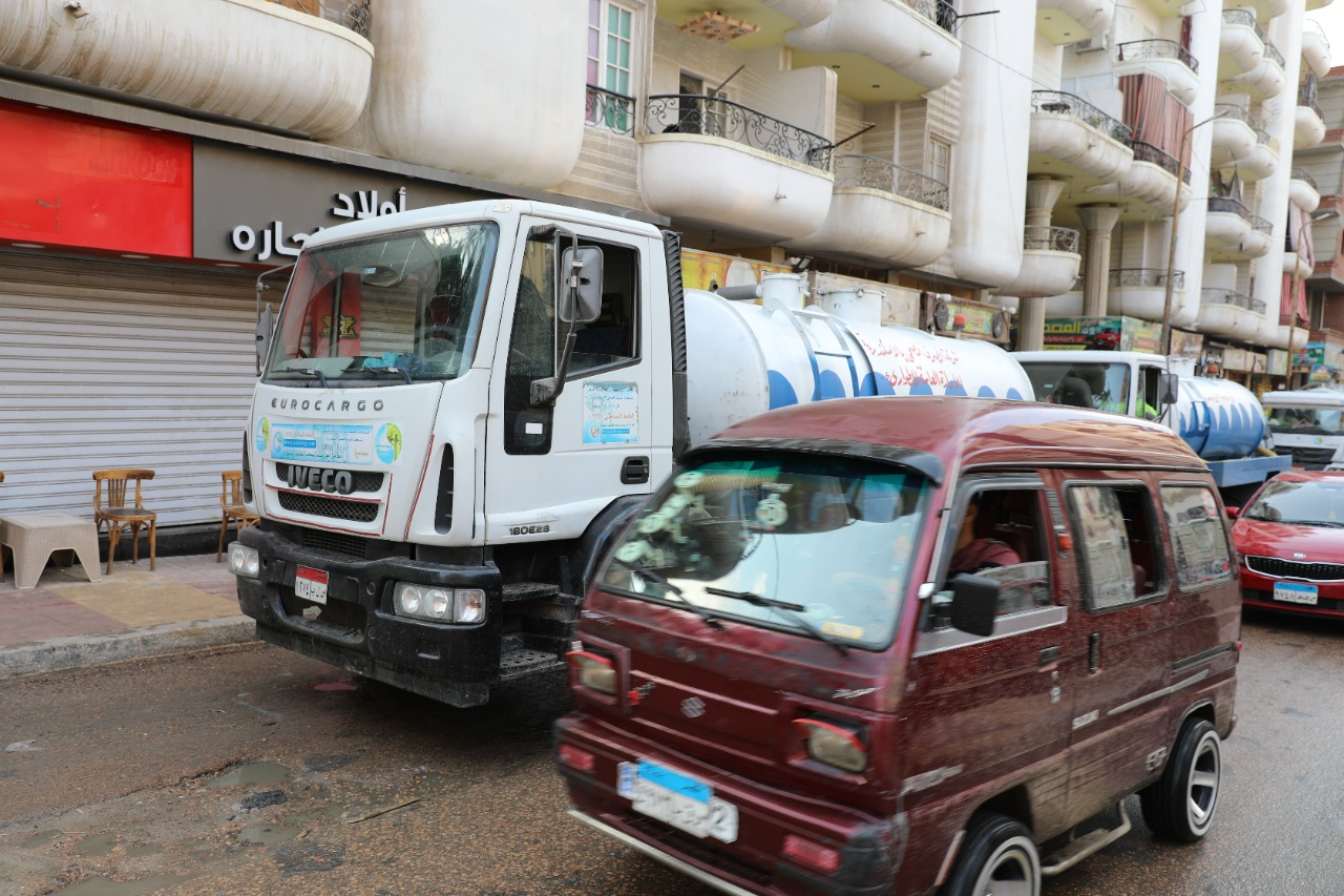 أعمال شفط مياه الأمطار بالإسكندرية (35)