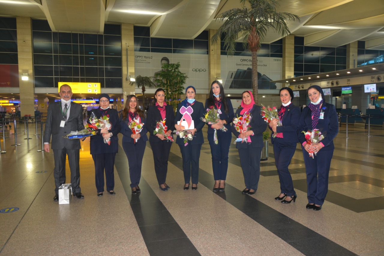 269252-مطار-القاهرة-يحتفل-باليوم-العالمي-للمرأة-(10)