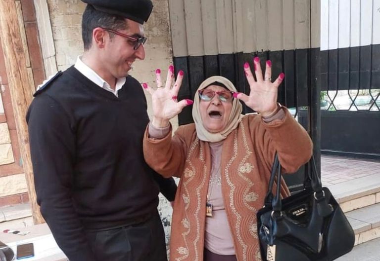 133-013514-elderly-woman-ten-egyptian-presidential-elections-3