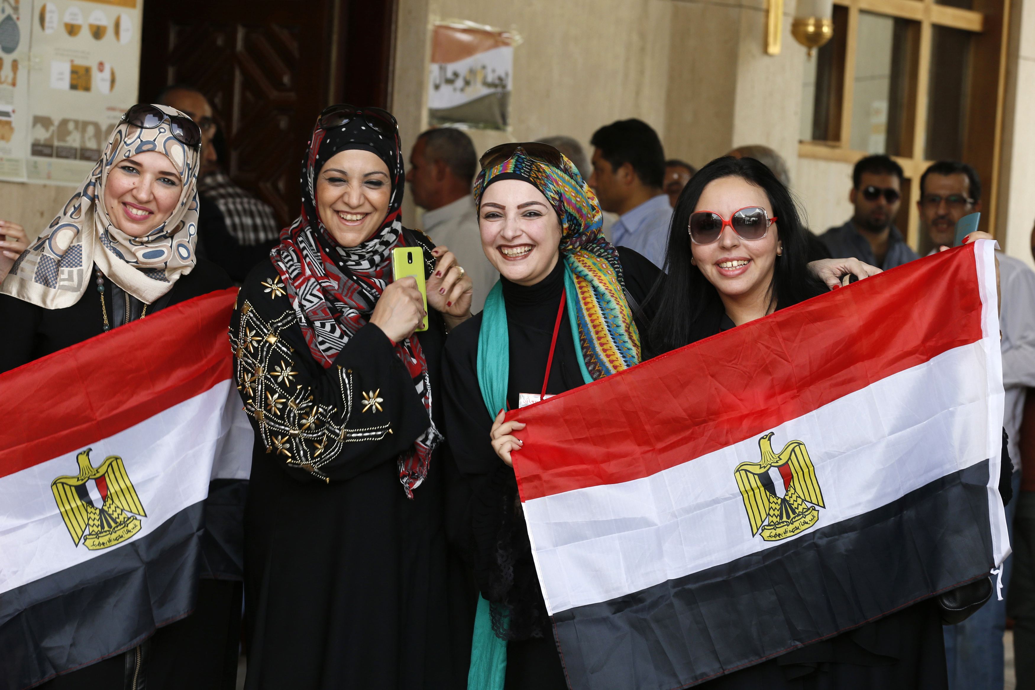 718006-مشاركة-المصريات-فى-الانتخابات