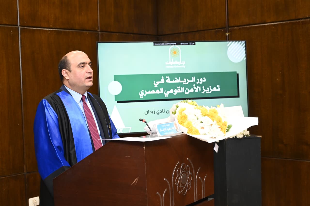 جانب من مناقشة رسالة الدكتوراة بحضور وزير الرياضة (2)