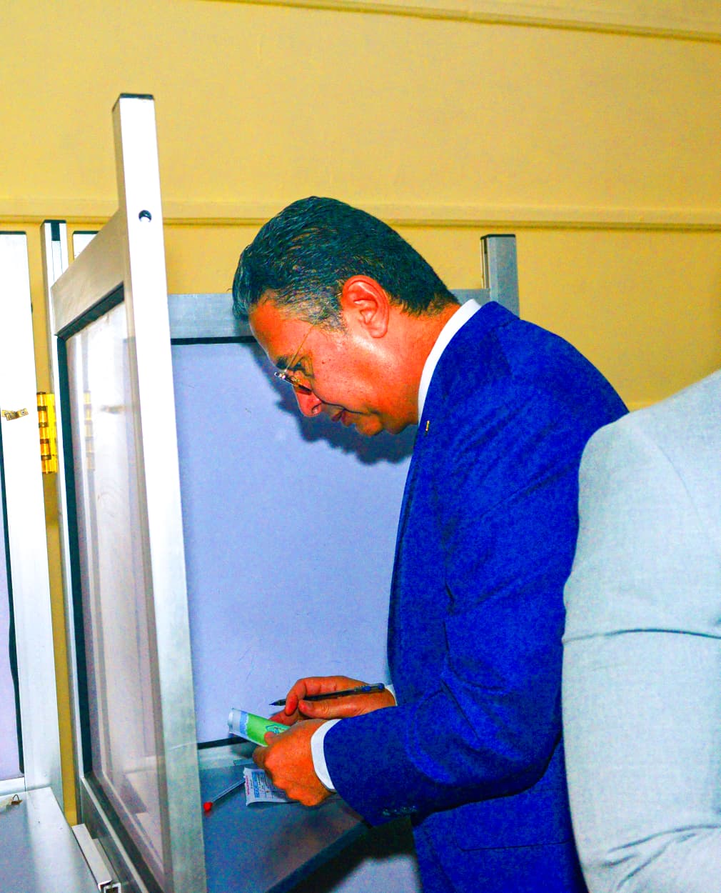 136196-bcb12aa0-f79f-43c7-8113-337722822355