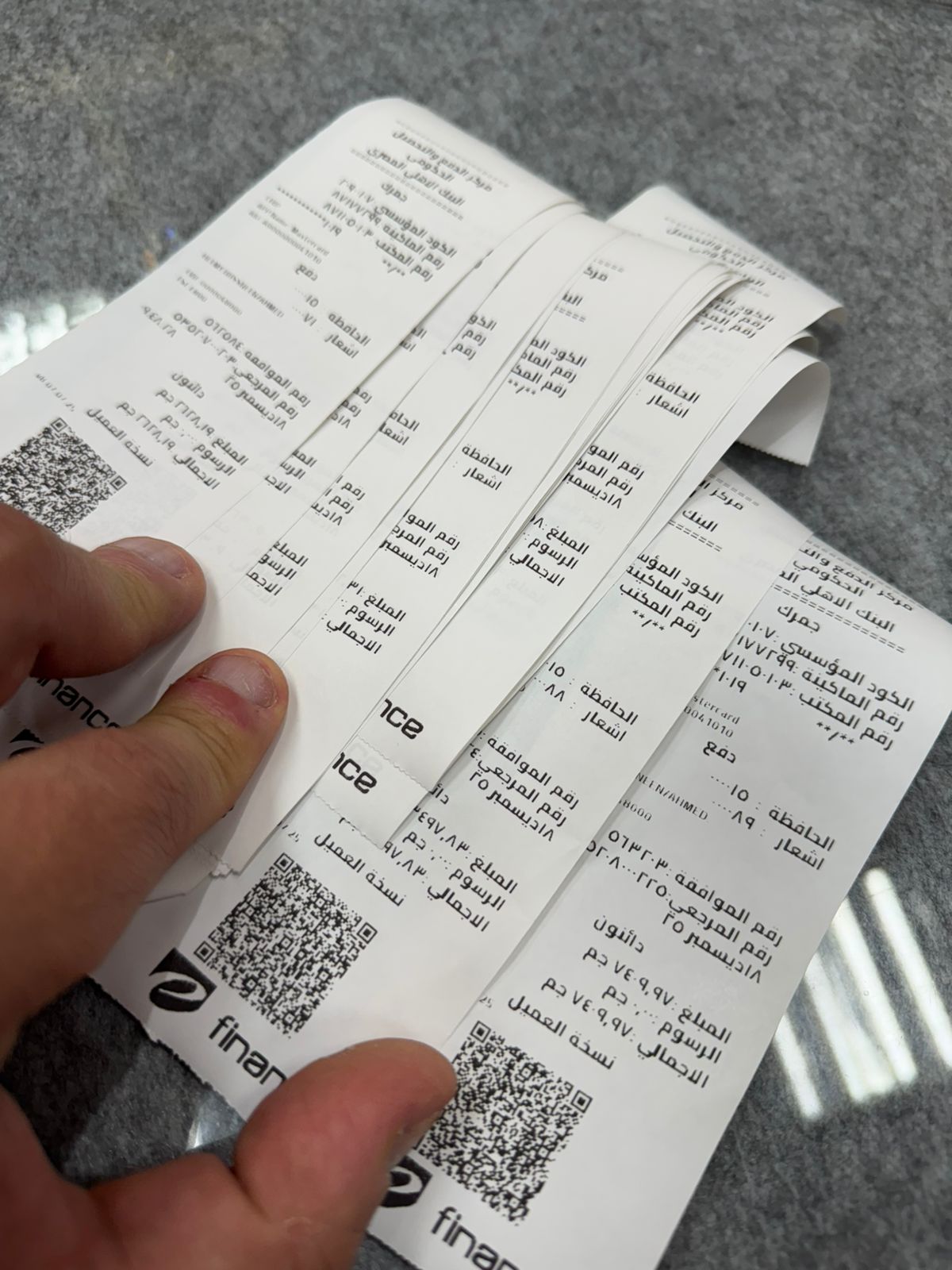 نائب بالجبهة الوطنية يتدخل لحل أزمة مديونيات مساكن الإيواء فى بن زولاق بالإسكندرية (3)