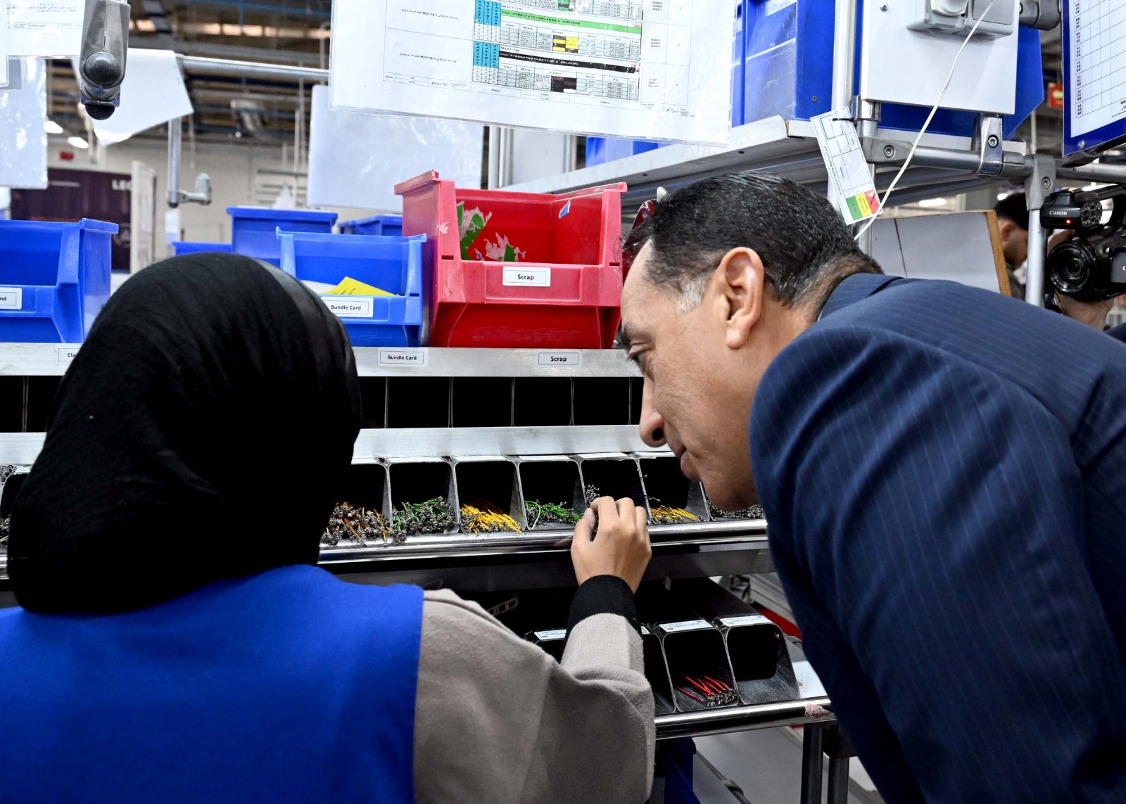 233cbf7c-d233-4d86-9c8b-14c9a601f806