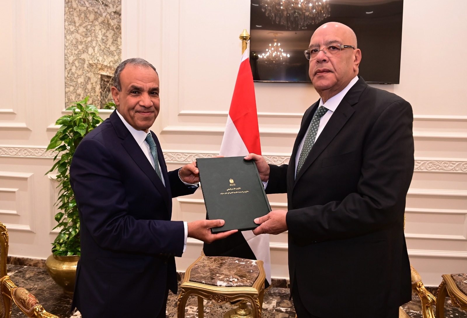 2c63e8e9-9499-4370-970f-4385660e4aa5