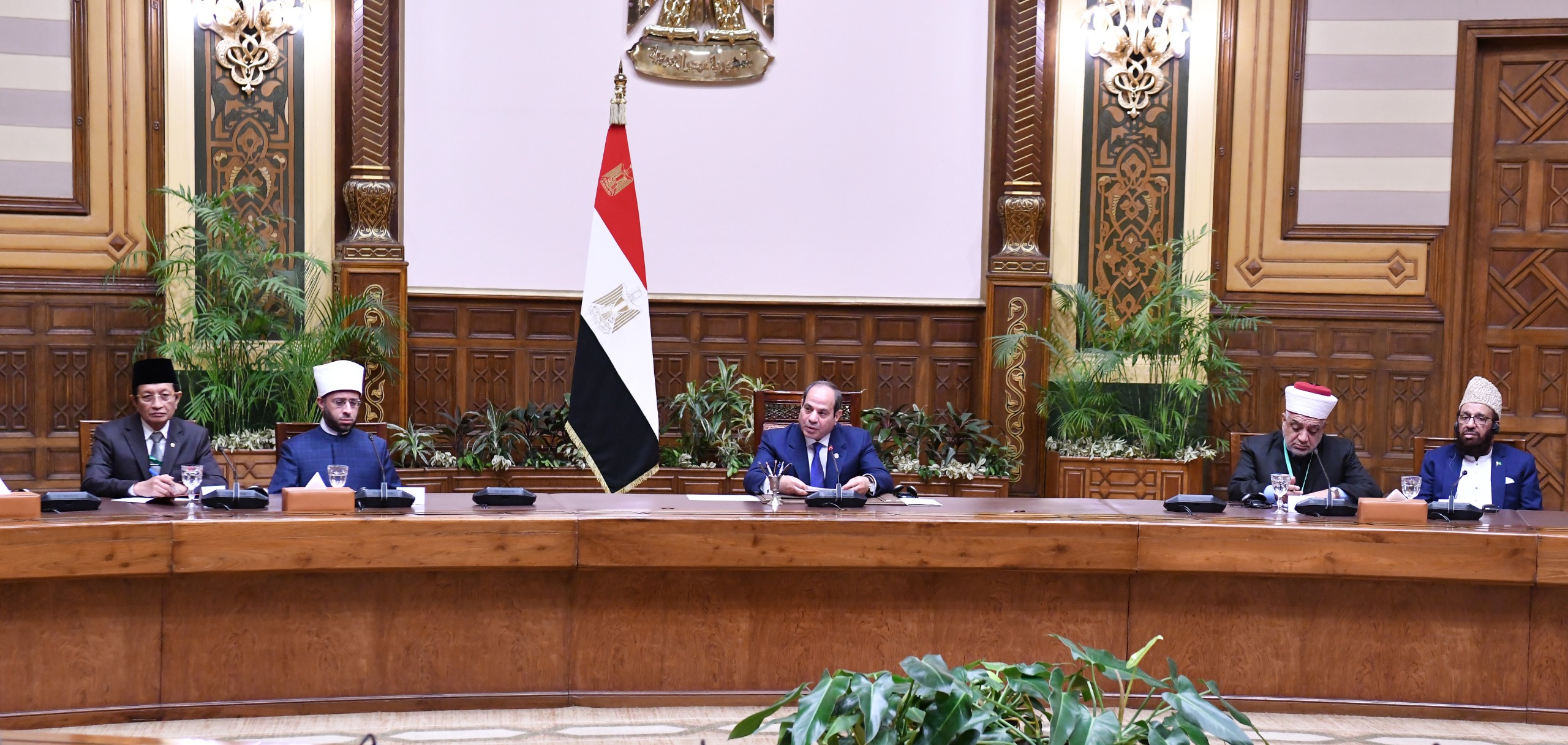 e0fe6096-ab39-4204-87bf-ea022a7e4b1d