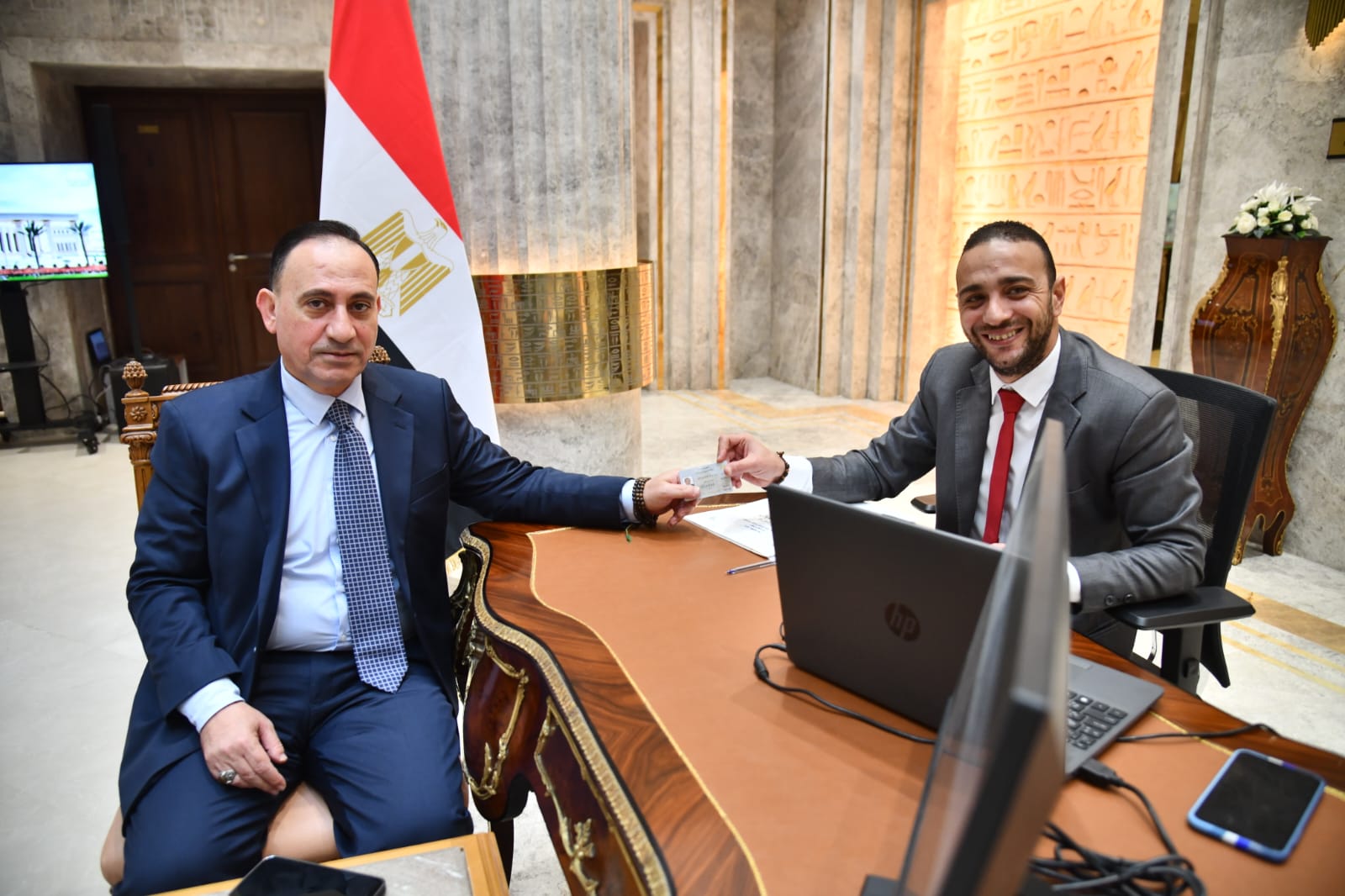 d08ef4d4-2acb-4f2b-9517-2a16596670d9