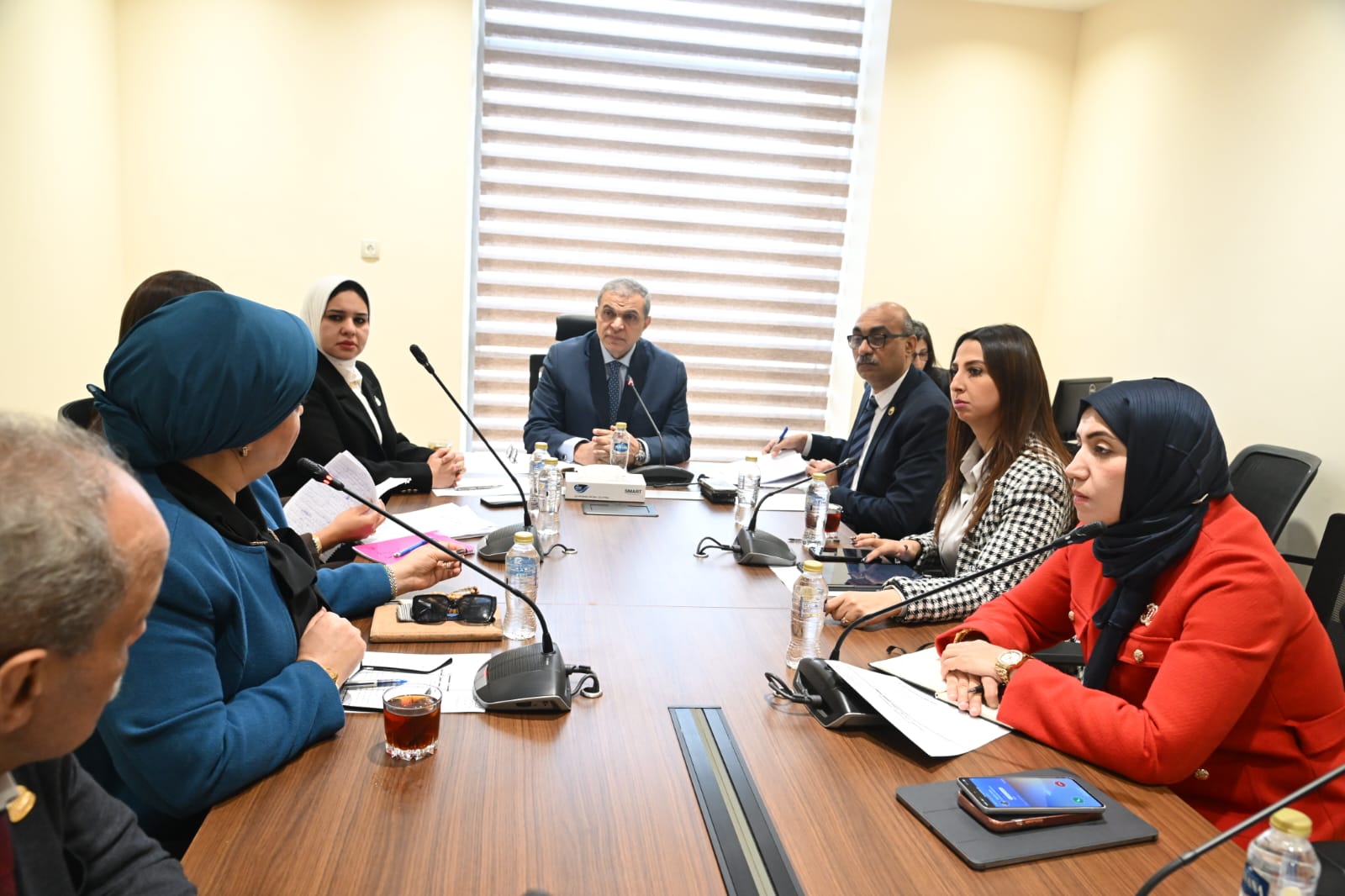 2bac1128-2381-469a-a875-4c706152a083