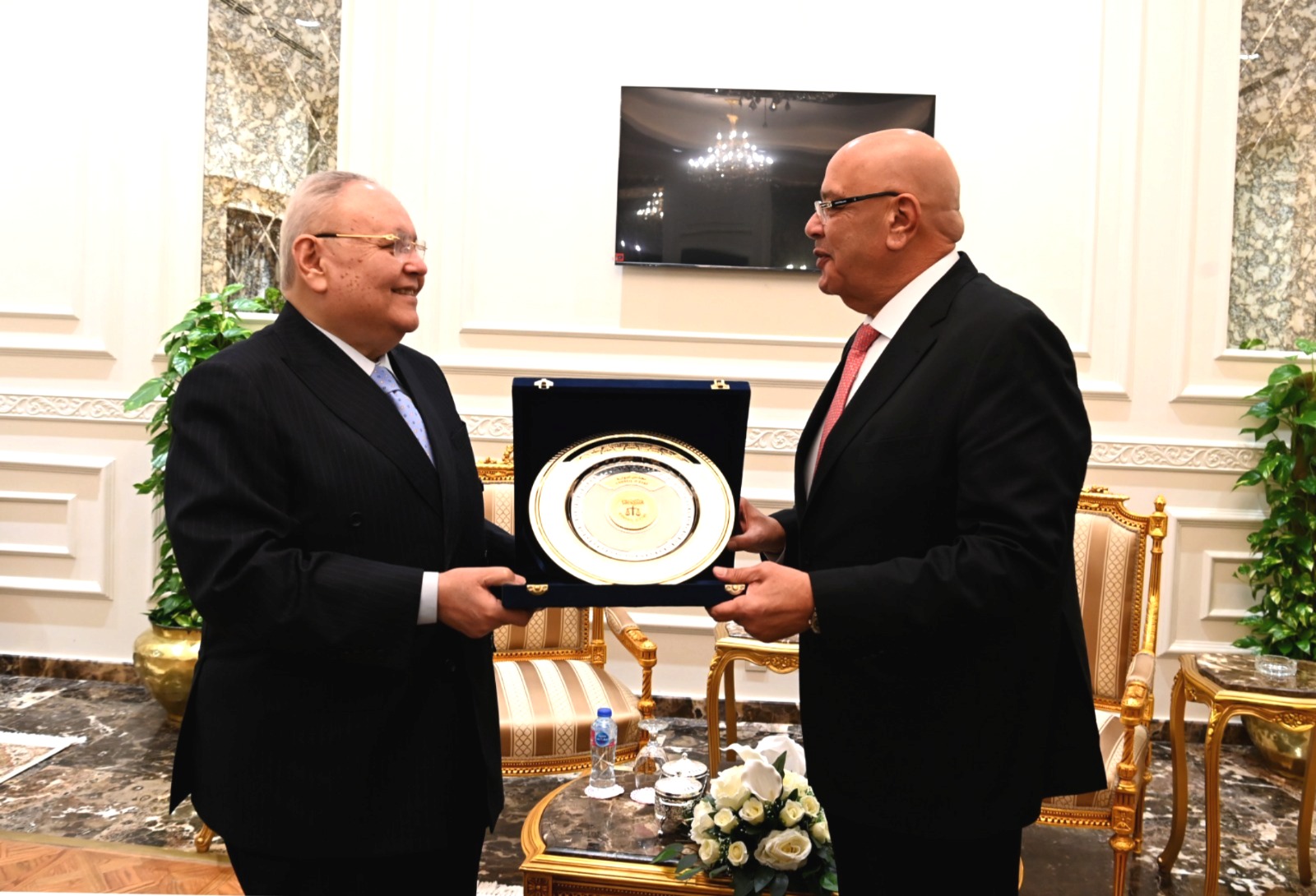 205f149e-c9c7-4c4d-a695-c5e06f416fd9