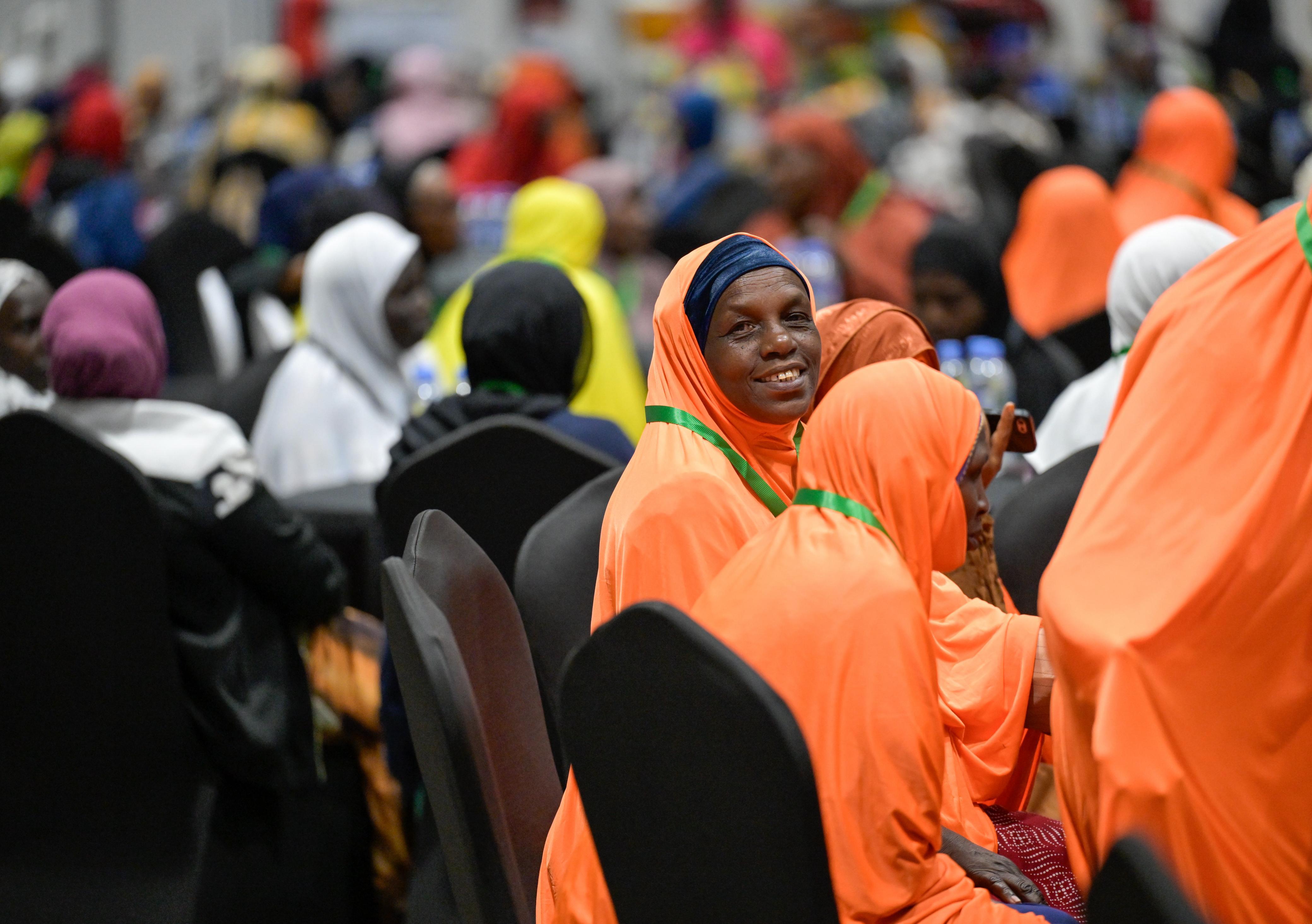 42d6b5ce-6aaa-48ac-bc34-d6ffce8e1748