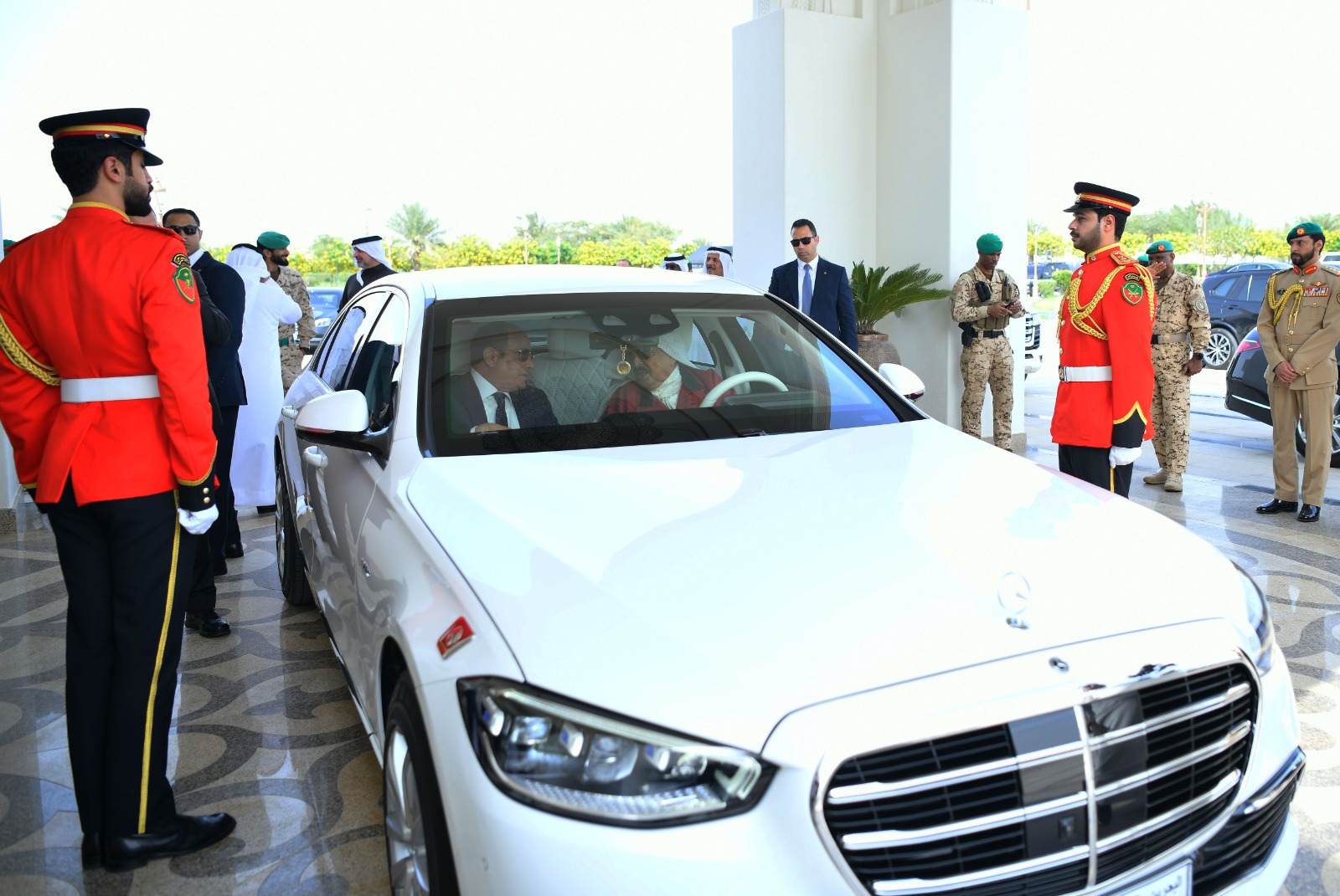 cf54ff9a-24e9-4a98-a6f0-fc60d6c87759