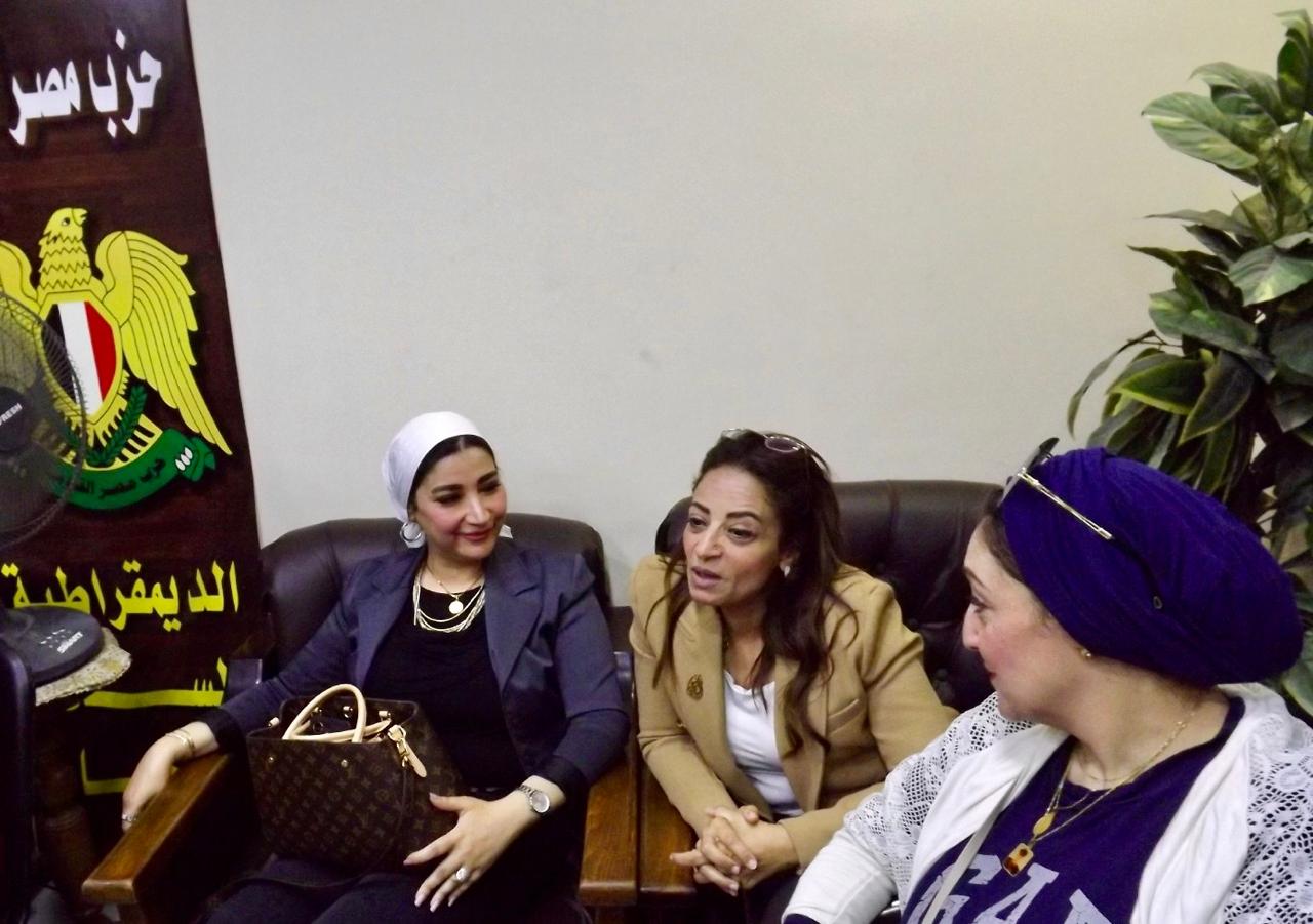 ندوة حزب مصر القومي لمناقشة مشروعات قانون الأحوال الشخصية الجديدة (6)