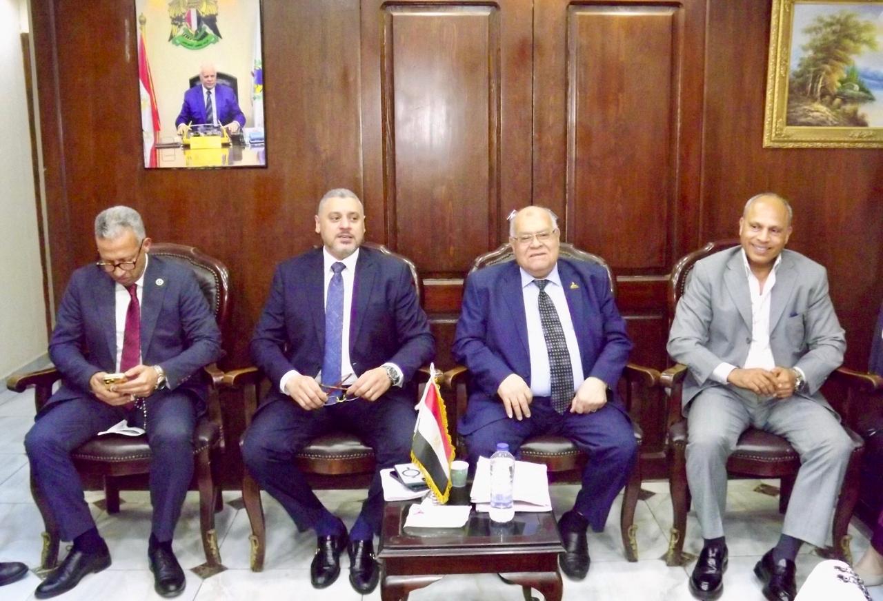  ندوة حزب مصر القومي لمناقشة مشروعات قانون الأحوال الشخصية الجديدة (16)