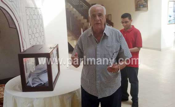 إقبال المصريين بـعمان على السفارة للتصويت فى انتخابات البرلمان (6)