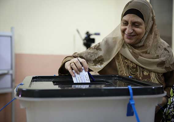 اقبال-ضعيف-على-جولة-الأعادة-بأنتخابات-الأسكندرية-تصوير-اسماء-عبد-اللطيف-27-10-2015-(6)