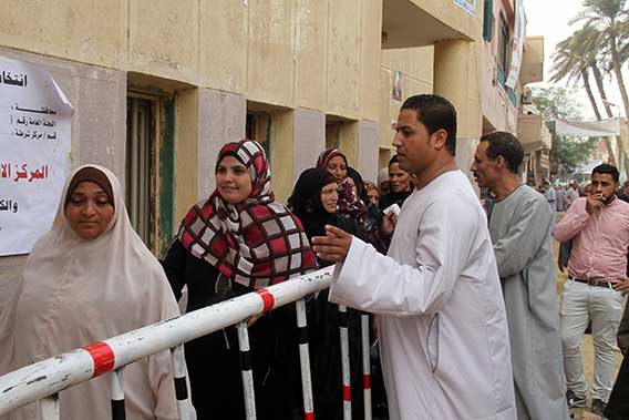 الانتخابات-في-العياط---تصوير-خالد-كامل-19-10-2015‎-(21)