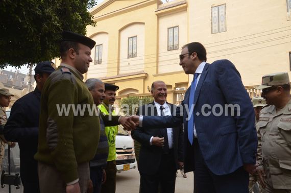 أشاد المستشار محمد سليم، محافظ بنى سويف، بالجهود الكبيرة التى تبذلها القوات المسلحة والشرطة فى تأمين انتخابات جولة الإعادة بدائرتى بنى سويف والواسطى (6)