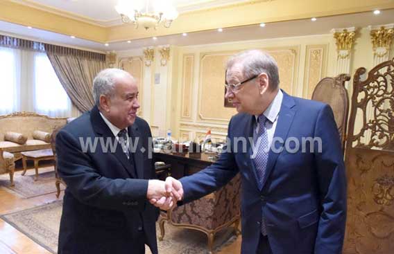 لقاء مجدى العجاتى بالسفير الروسى بالقاهرة (1)