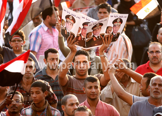 مظاهرات-التحرير-مؤيده-للجيش-المصرى-6-7-2013-تصوير-أحمد-إسماعيل‎-(8)