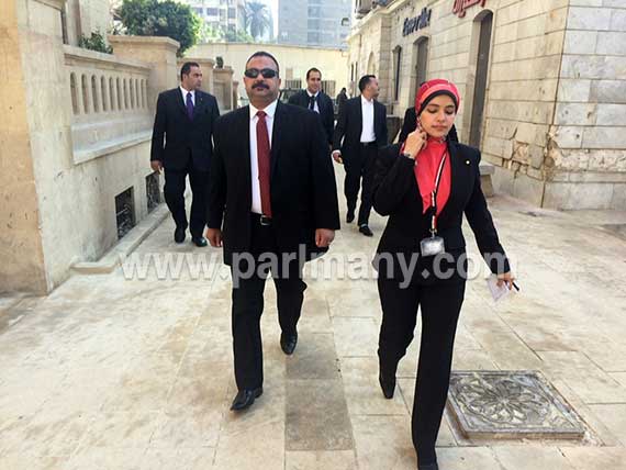 وصل على عبد الونيس، النائب المستقل عن دائرة دار السلام، بمحافظة القاهرة، إلى مجلس النواب لتسجيل بياناته واستخراج كارنيه (2)