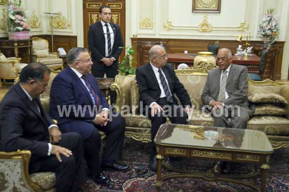 رئيس الوزراء يلتقى الدكتور على عبد العال لتقديم التهنئة له برئاسة البرلمان (1)