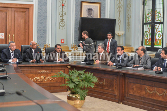  بدء اجتماع على عبد العال مع رؤساء الهيئات البرلمانية (2)