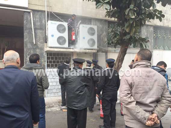 شرطة مجلس النواب تسيطر علي حريق بأحد اجهزة التكييف خلف البرلمان (2)
