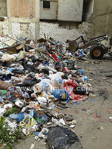أعمال رفع القمامة بحى العجمى بالإسكندرية  (8)