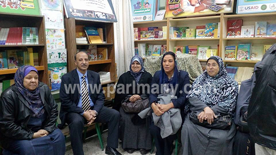 زيارة نشوى الديب لمدرسة صلاح الدين بإمبابة (9)