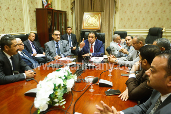 أول اجتماع للجنة حقوق الإنسان بالبرلمان تحت رئاسة النائب علاء عابد (2) copy