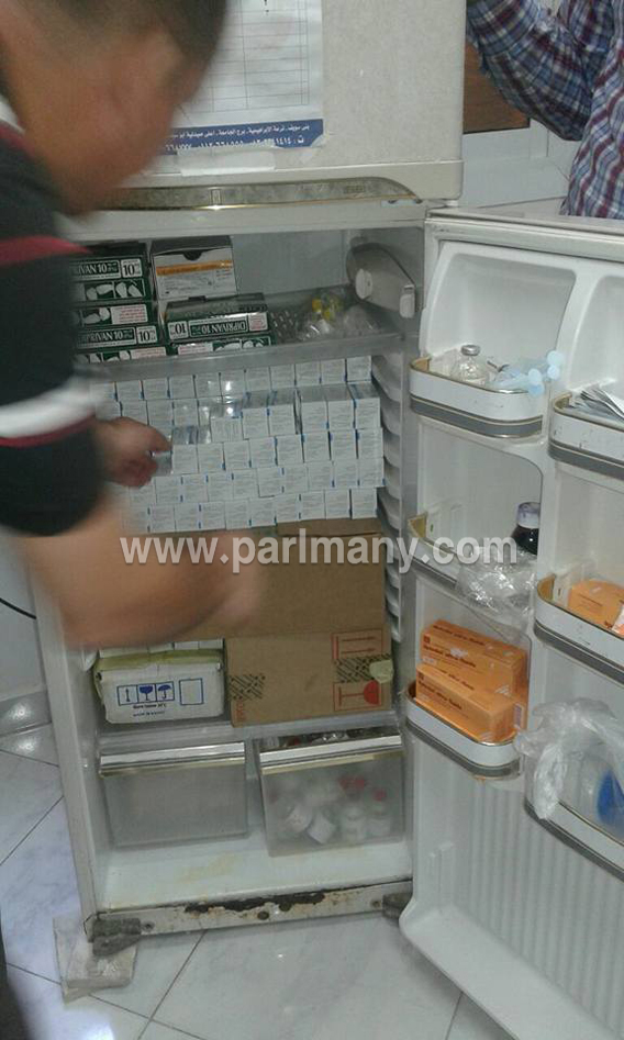 ضبط مركز كلى يبيع أدوية منتهية الصلاحية فى بنى سويف (5) copy