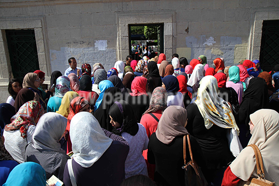 غلق أبواب جامعة القاهرة