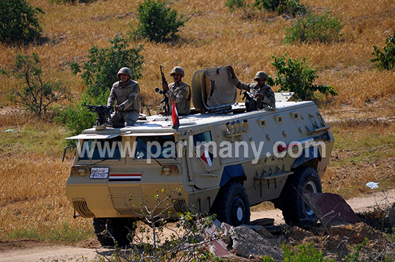 الجيش المصرى بكمائن سيناء تصوير حسين طلال‎ 16-5-2013 (15) copy