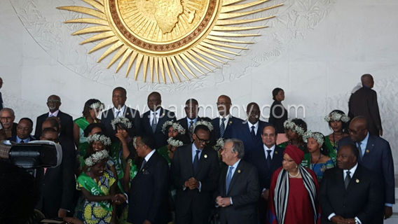 131398-3-السيسي-والقادة-الأفارقة-يلتقطون-صورا-تذكارية-بمقر-الاتحاد-الأفريقي-قبيل-الجلسة-الافتتاحية-للقمة