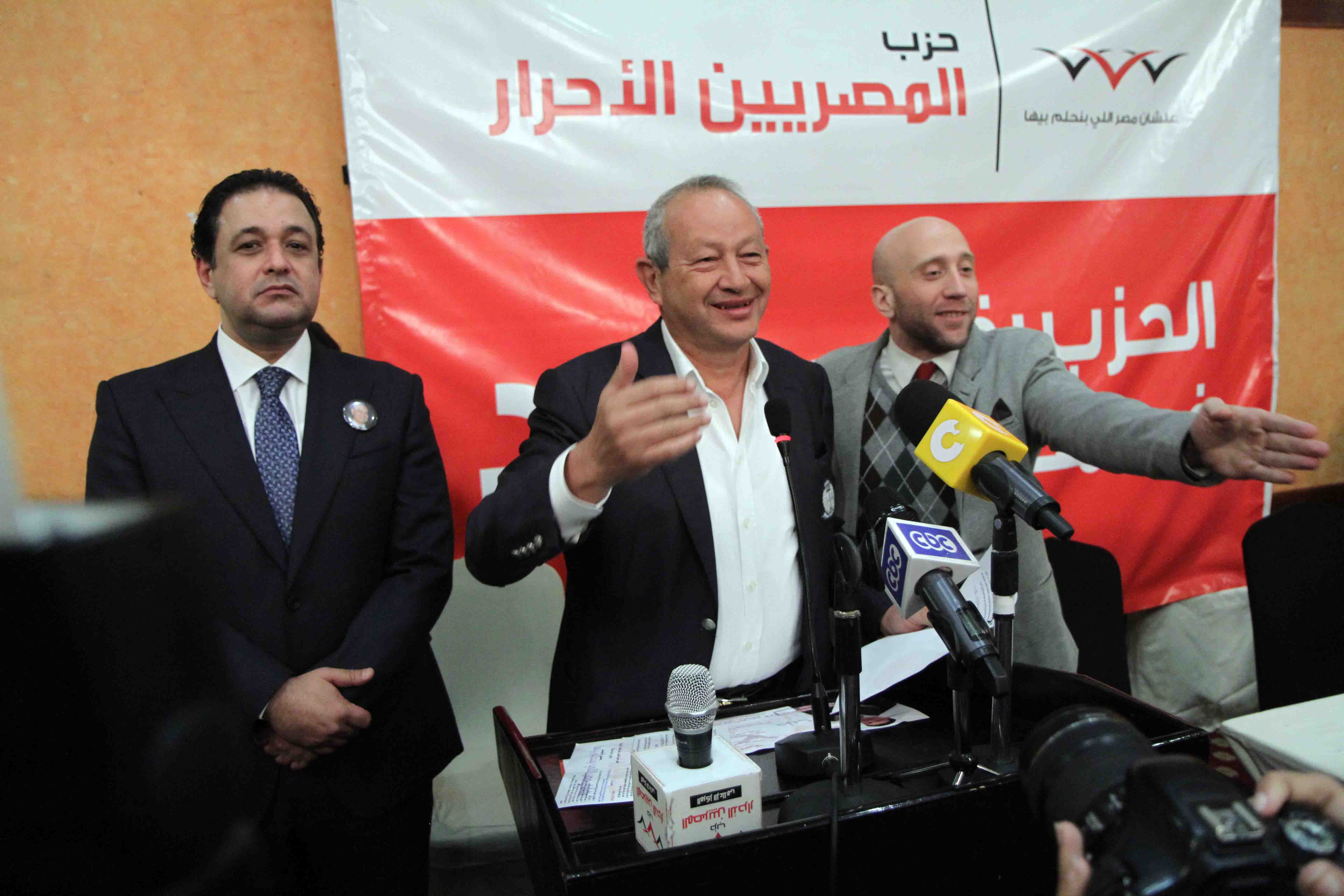 فوز عصام خليل بانتخابات المصريين الاحرار حسن محمد 31-12-2015 (14)