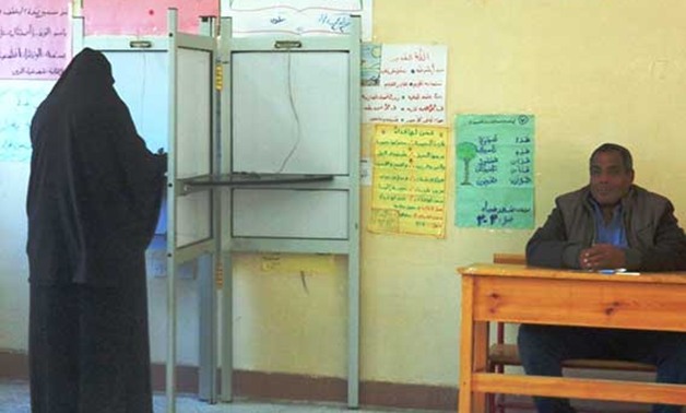 المصريون يصوتون فى جولة الإعادة بـ 4 دوائر انتخابية بالإسكندرية والبحيرة وبنى سويف