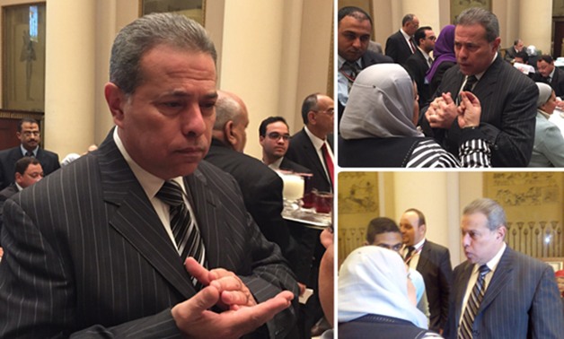 توفيق عكاشة يصل قاعة البهو الفرعونى ويلتقى الأمين العام لمجلس النواب