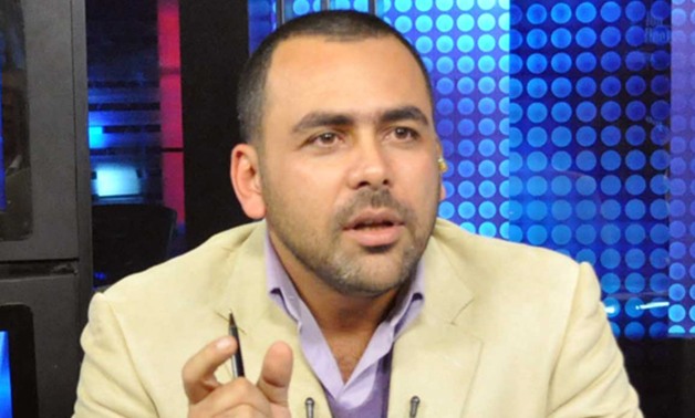 يوسف الحسينى: "دوّر ورا الإعلام ومتمشيش ورا العواطف ومتصدقش غير مخك" (فيديو)