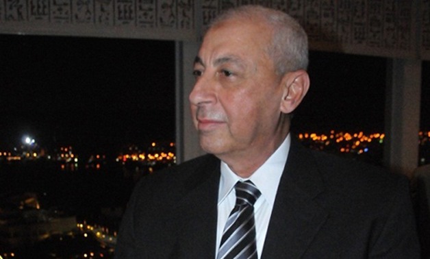 محافظ أسوان يقدم التهنئة للدكتور على عبد العال لانتخابه رئيسا لمجلس النواب