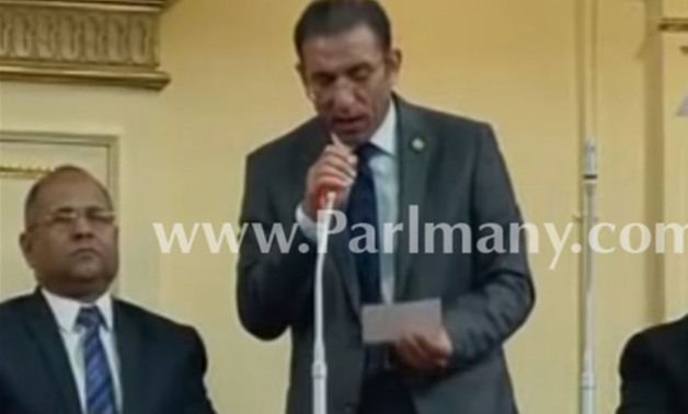 فيديو.. صلاح منصور "نائب الشرقية" يؤدى اليمين الدستورية لعضوية مجلس النواب