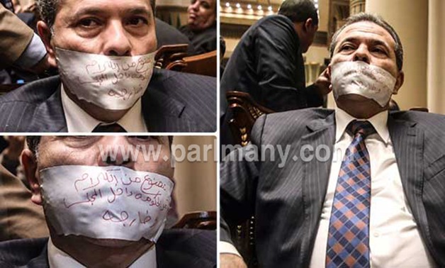 موقع "برلمانى" ينشر أول صورة لتوفيق عكاشة يظهر فيها مكمم الفم فى مجلس النواب