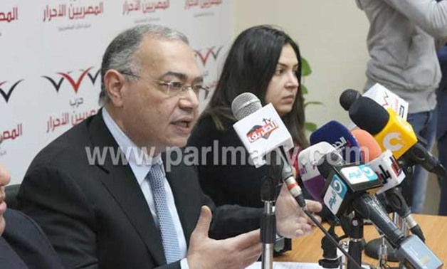رئيس المصريين الأحرار: قانون الخدمة المدنية حدث ضده ضبابية وتعتيم.. ويجب تمريره