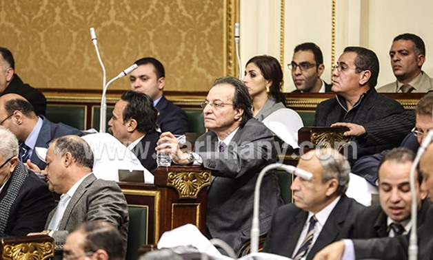 انتهاء الجلسة المسائية لمجلس النواب.. وعلى عبد العال: البرلمان وافق على 248 قانونًا 