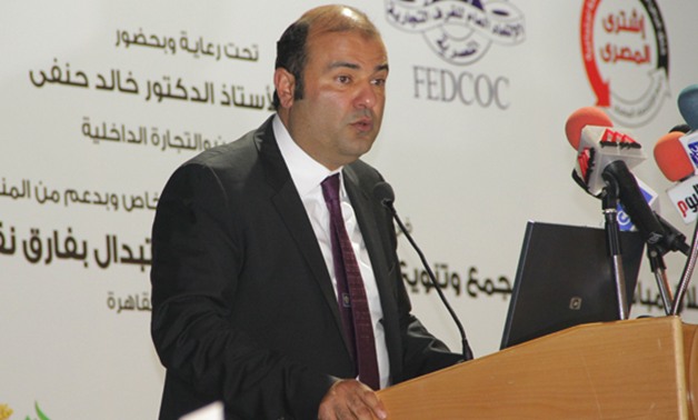 نائب رئيس الجمعية المصرية للطحن يؤكد استمرار استيراد القمح وخلطه بالمحلى